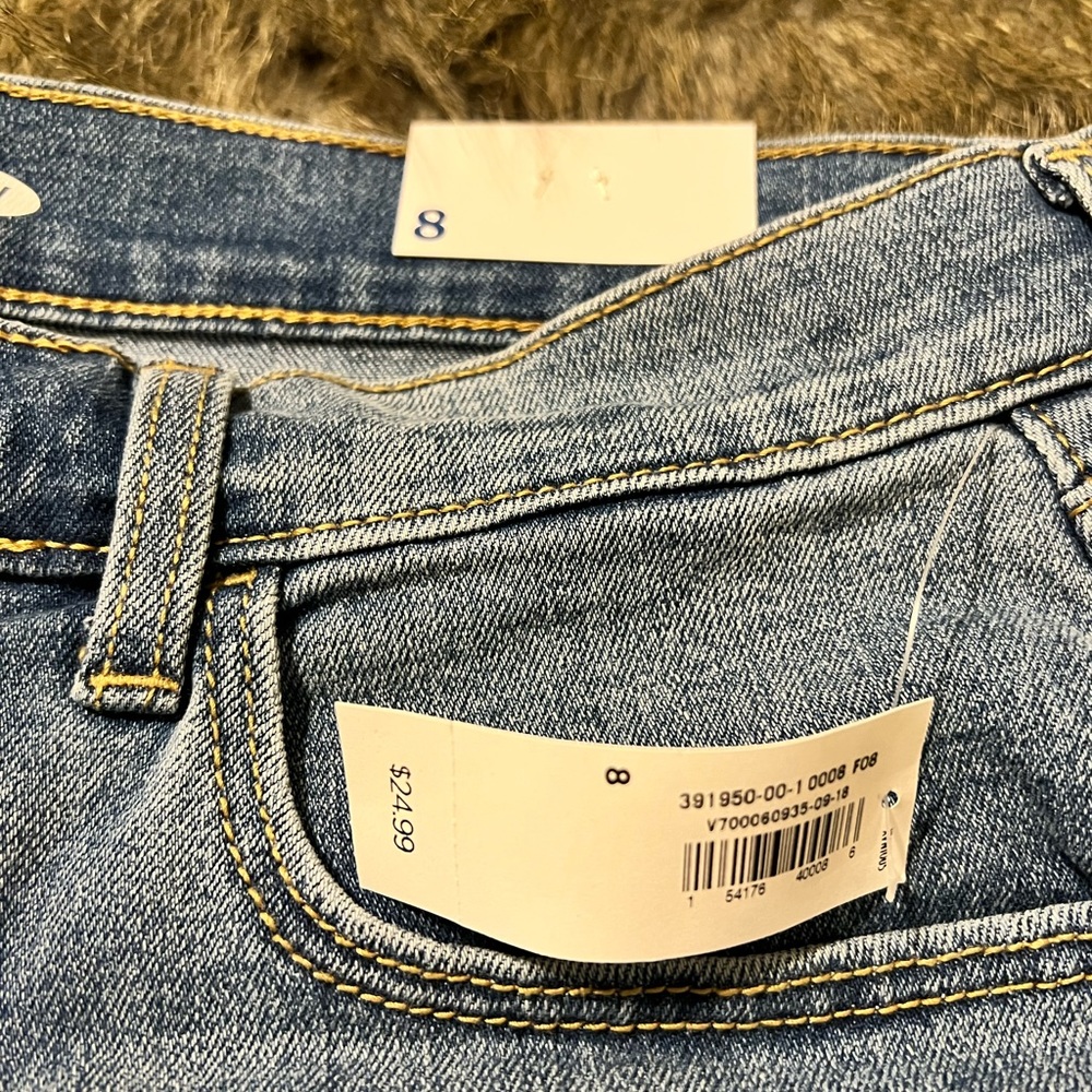 Old Navy jean shorts, NWT, size 8, 3” inseam
